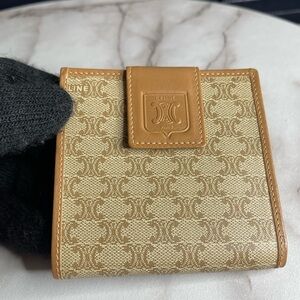 Celine short wallet beige